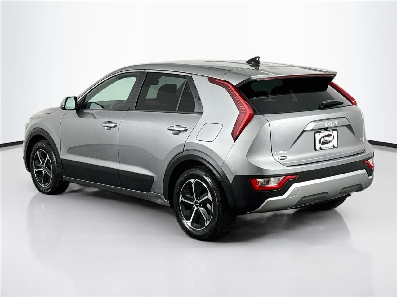 Kia Niro LX FWD 2023