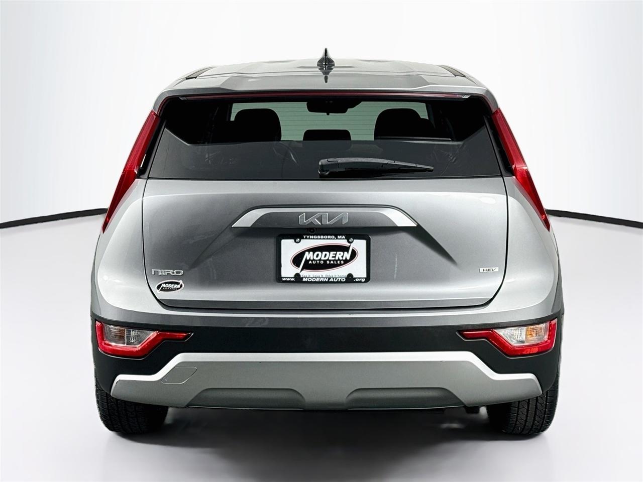 Kia Niro LX FWD 2023