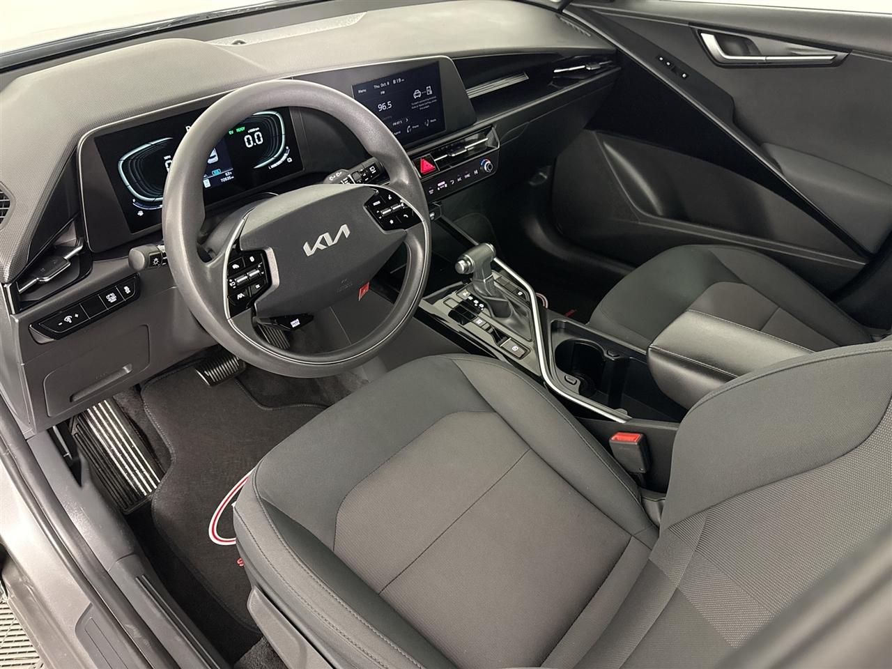 Kia Niro LX FWD 2023