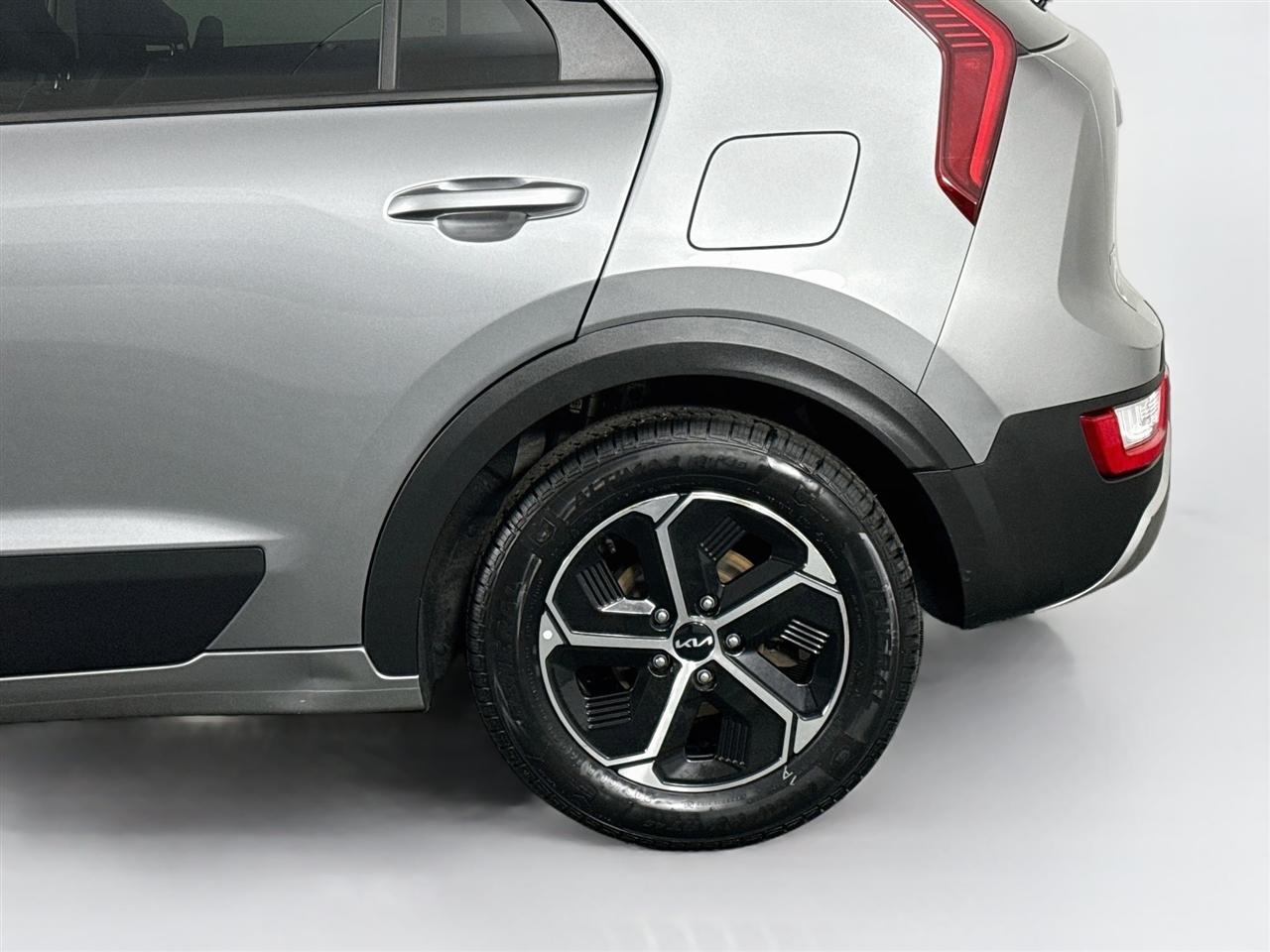 Kia Niro LX FWD 2023