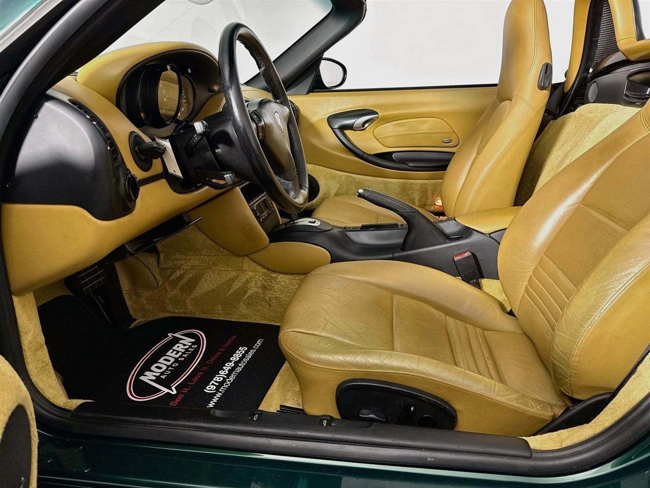 Porsche Boxster 2dr Roadster 5-Spd Manual 2002