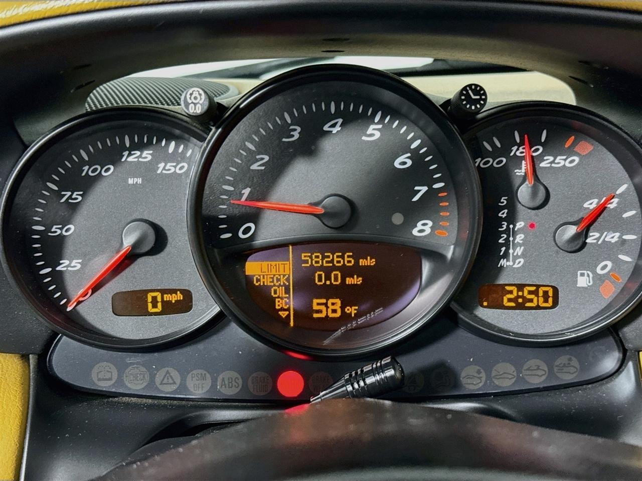 Porsche Boxster 2dr Roadster 5-Spd Manual 2002