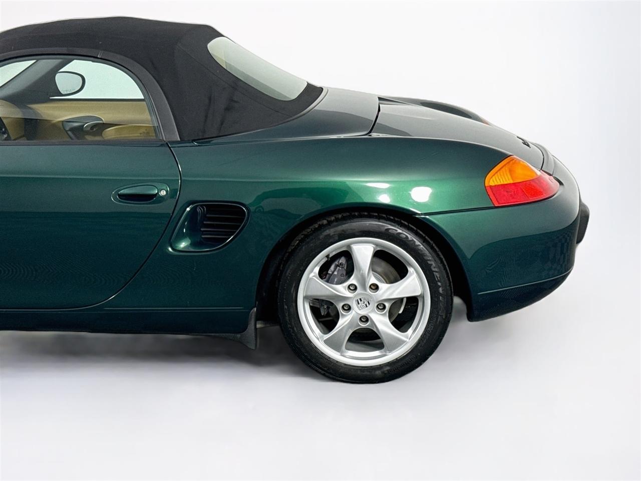 Porsche Boxster 2dr Roadster 5-Spd Manual 2002