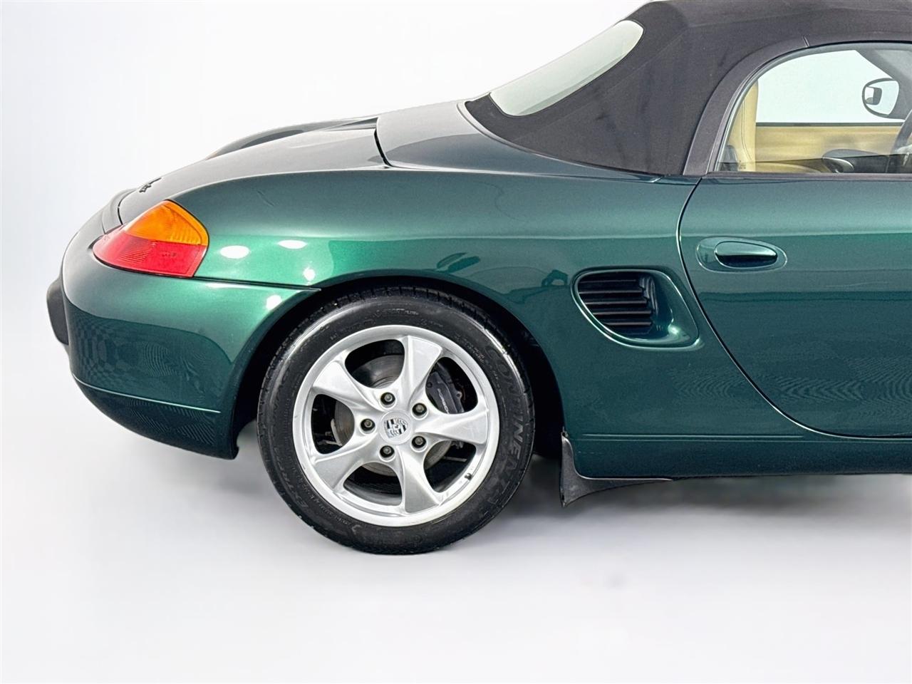 Porsche Boxster 2dr Roadster 5-Spd Manual 2002
