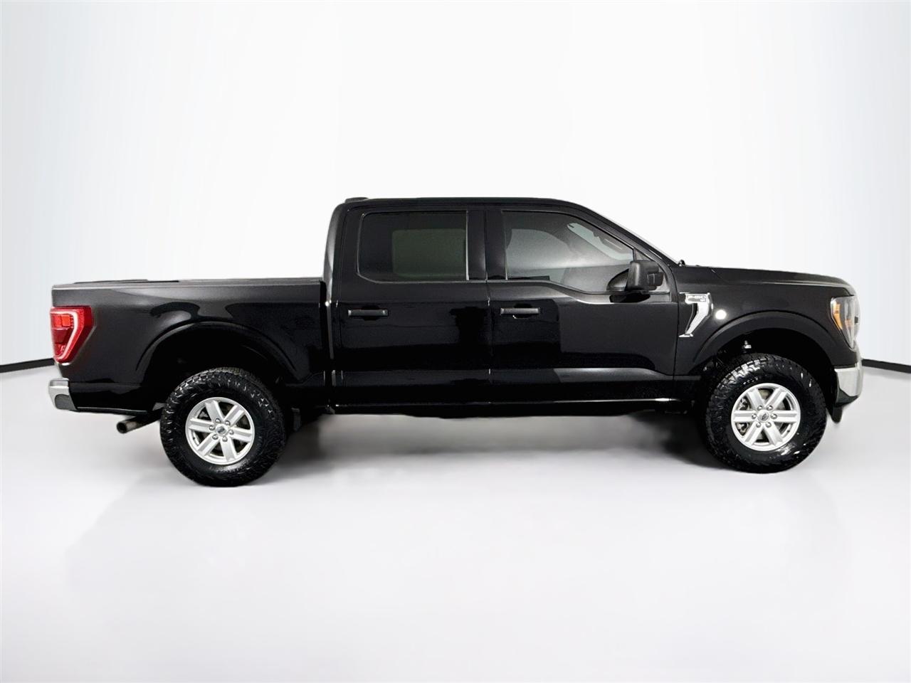 Ford F-150 Lariat 4WD SuperCrew 5.5' Box 2023