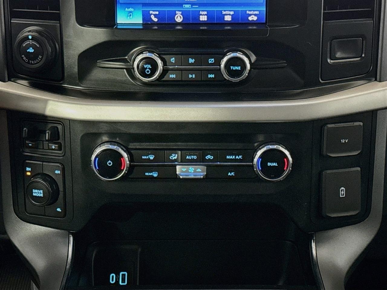 Ford F-150 Lariat 4WD SuperCrew 5.5' Box 2023