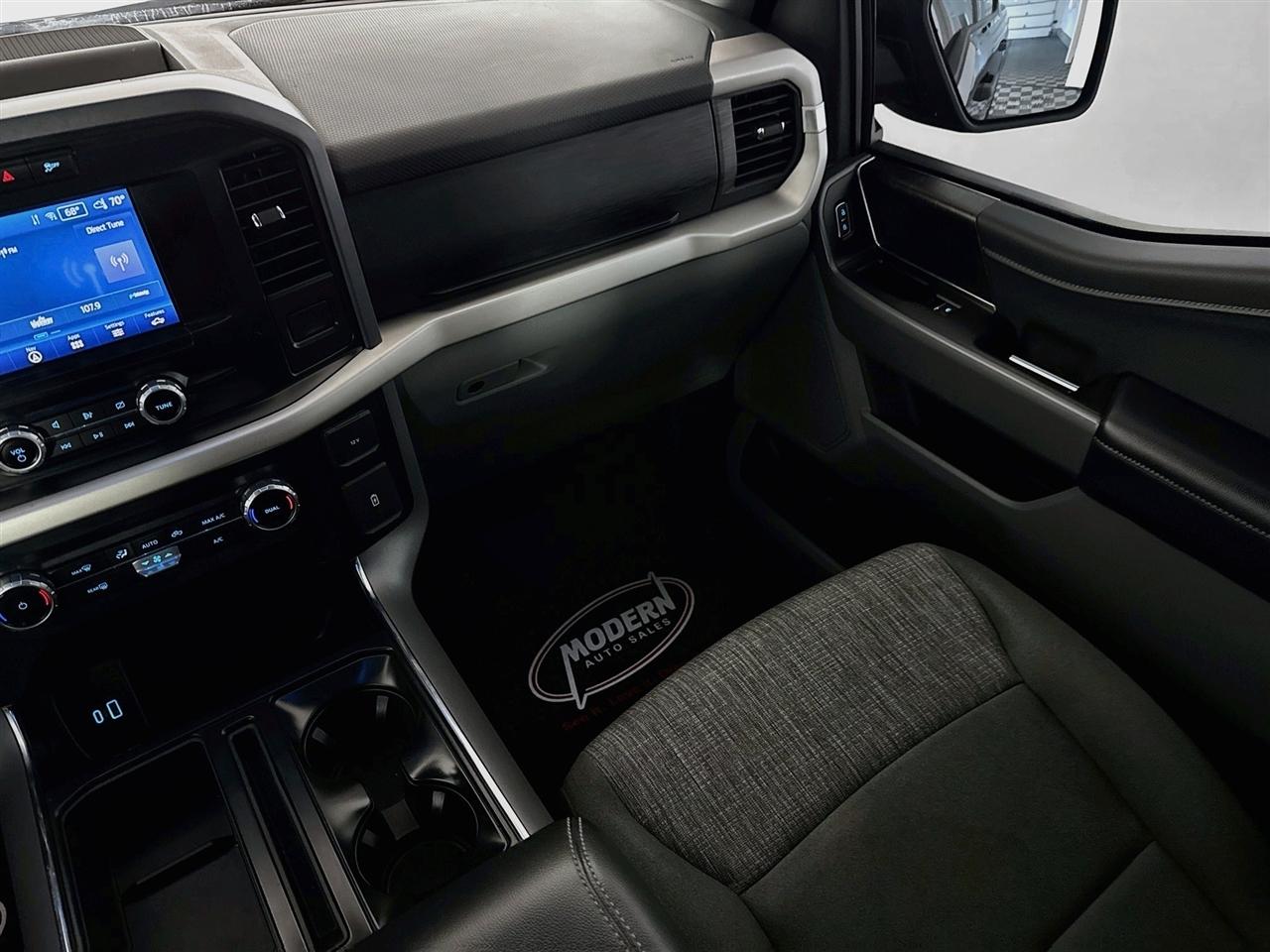 Ford F-150 Lariat 4WD SuperCrew 5.5' Box 2023