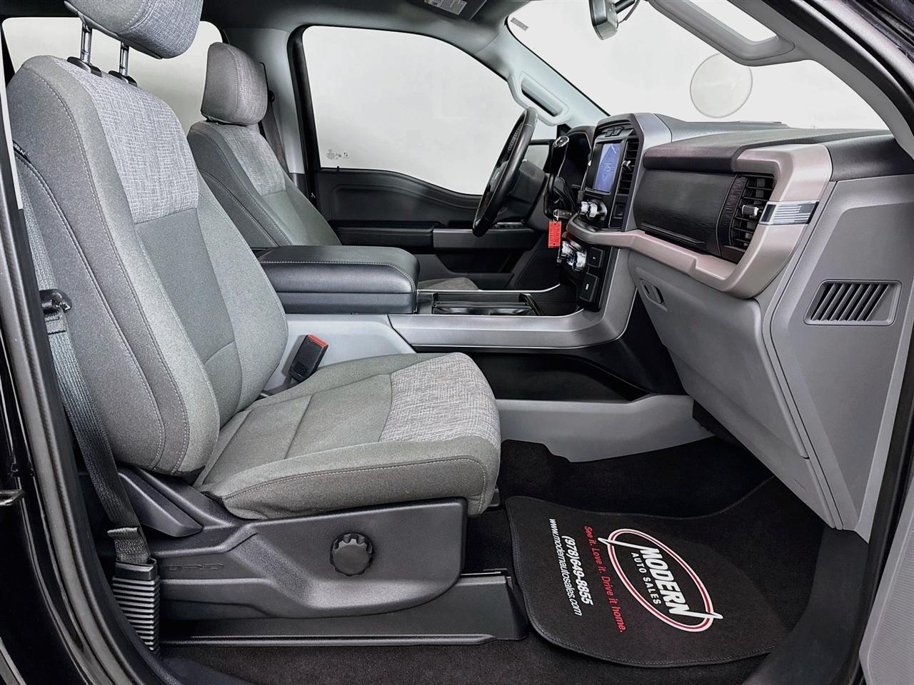 Ford F-150 Lariat 4WD SuperCrew 5.5' Box 2023