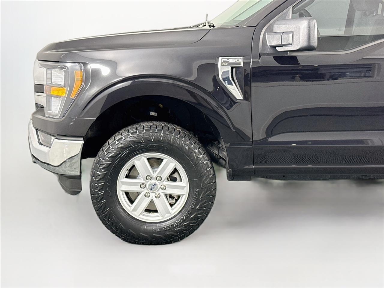 Ford F-150 Lariat 4WD SuperCrew 5.5' Box 2023