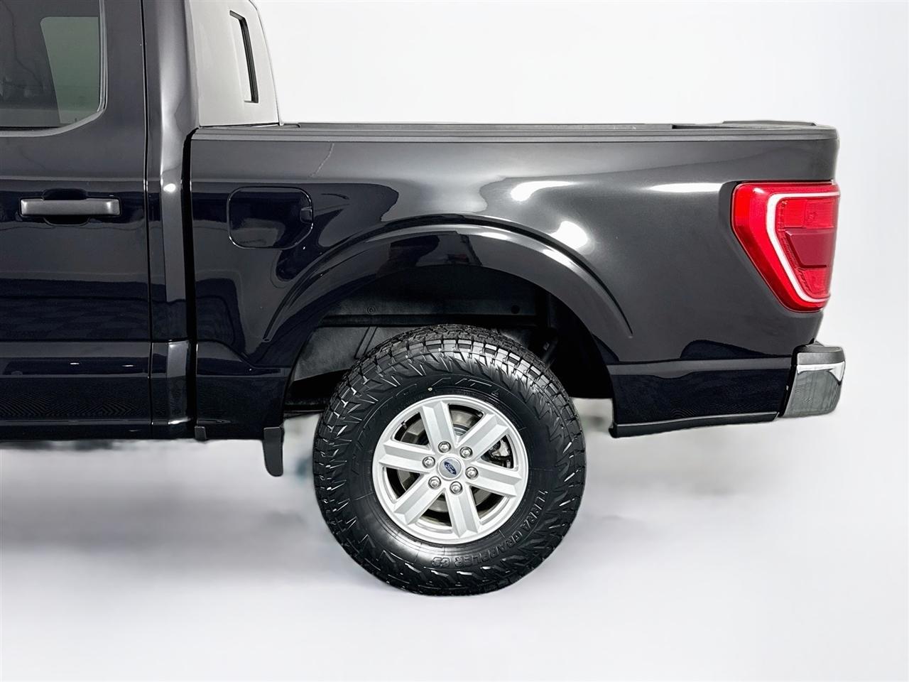 Ford F-150 Lariat 4WD SuperCrew 5.5' Box 2023