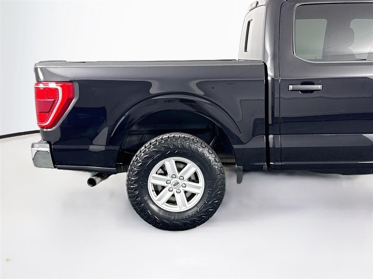 Ford F-150 Lariat 4WD SuperCrew 5.5' Box 2023