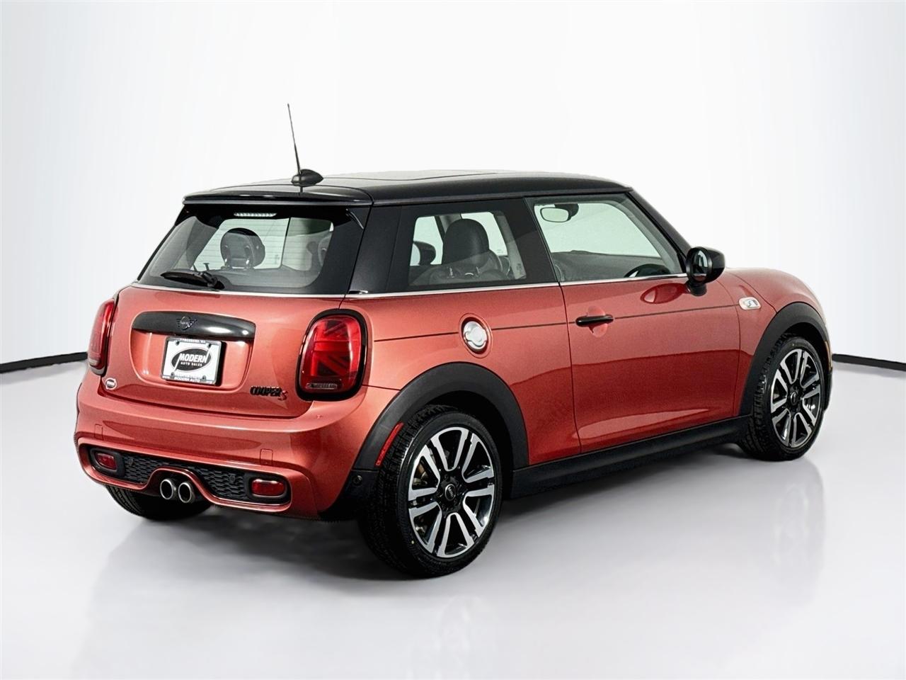 MINI Hardtop 2 Door Cooper S FWD 2021