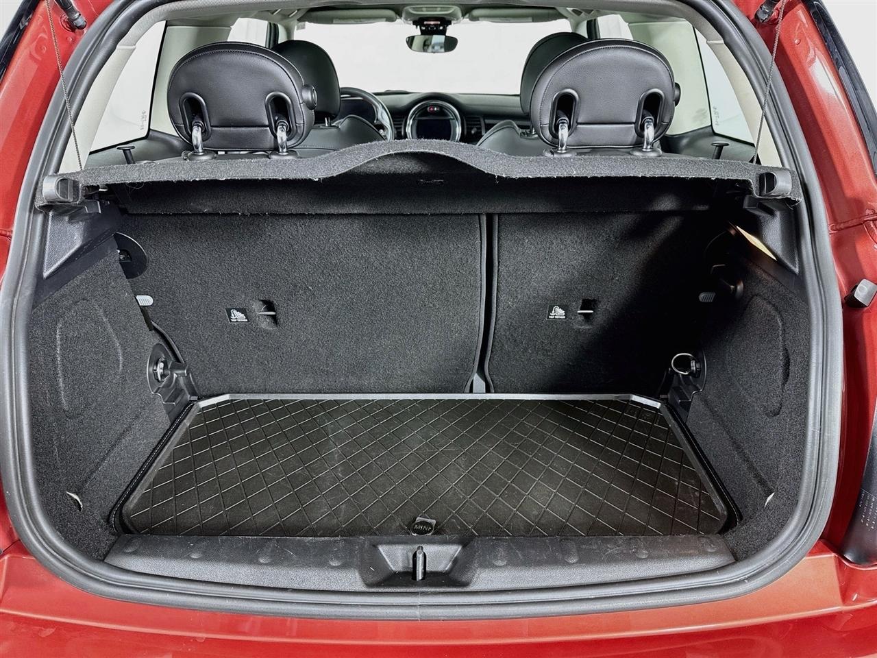 MINI Hardtop 2 Door Cooper S FWD 2021