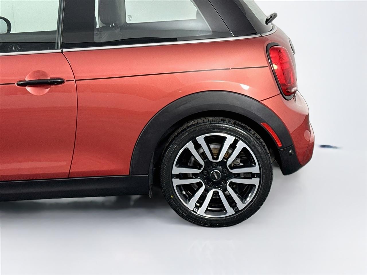 MINI Hardtop 2 Door Cooper S FWD 2021
