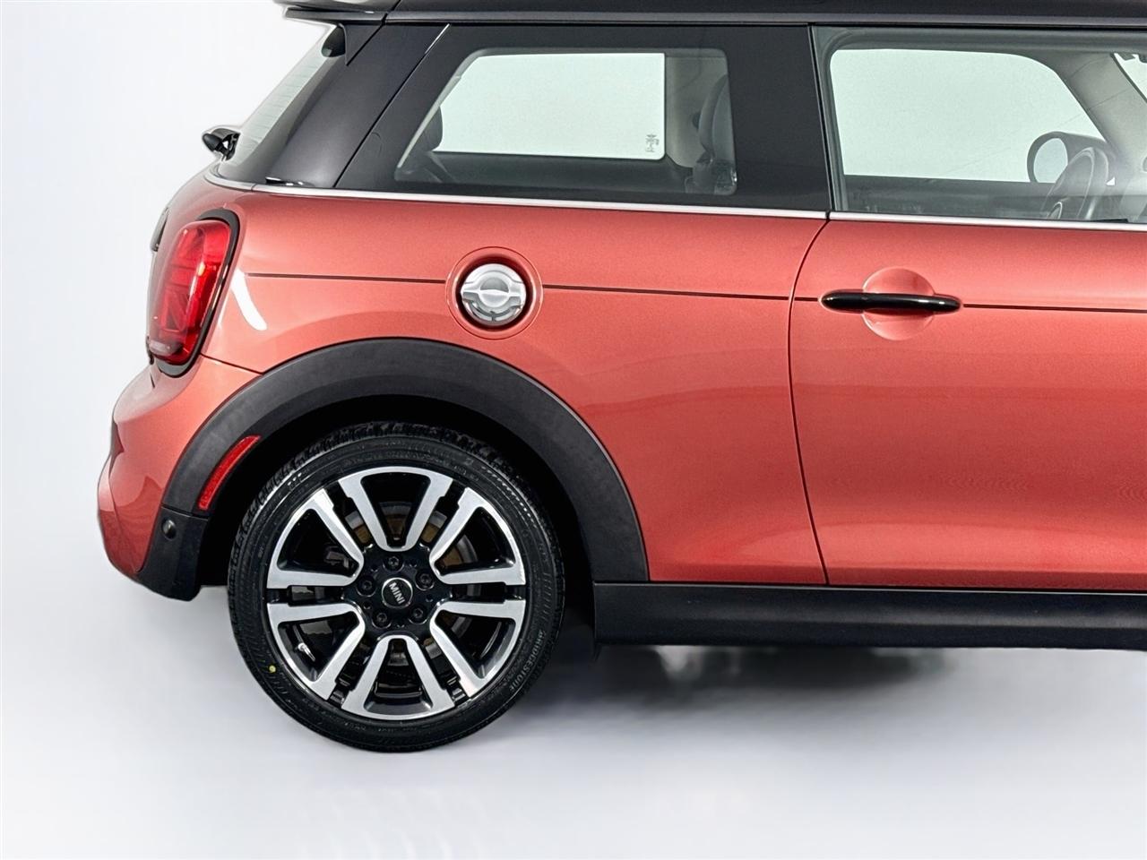 MINI Hardtop 2 Door Cooper S FWD 2021