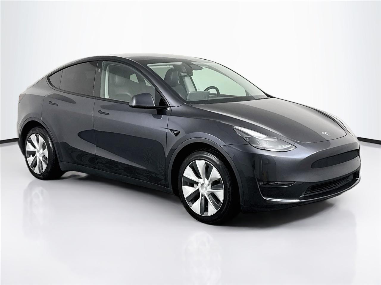 Tesla Model Y Long Range AWD 2024