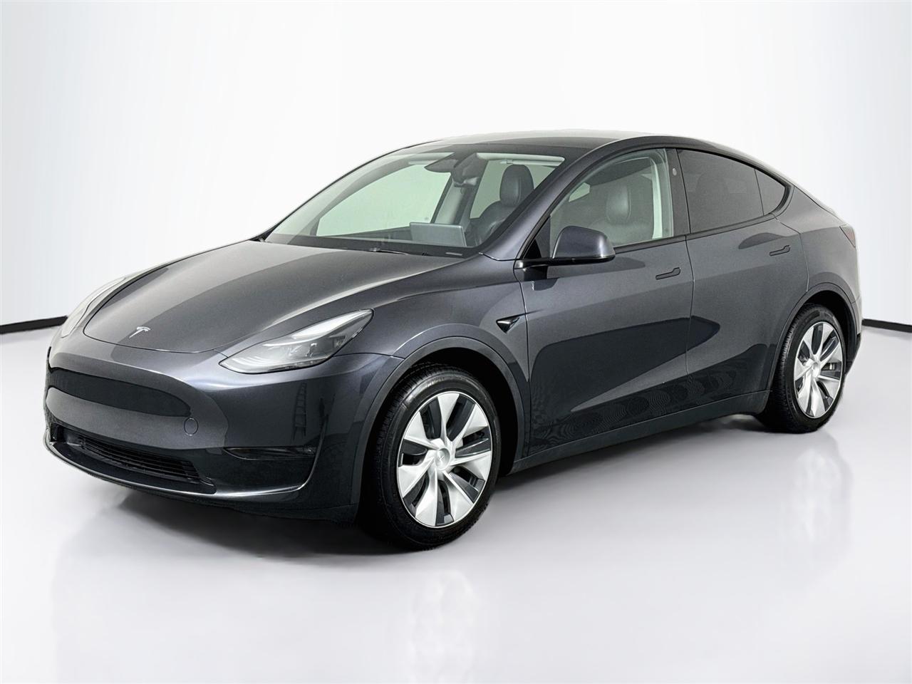 Tesla Model Y Long Range AWD 2024
