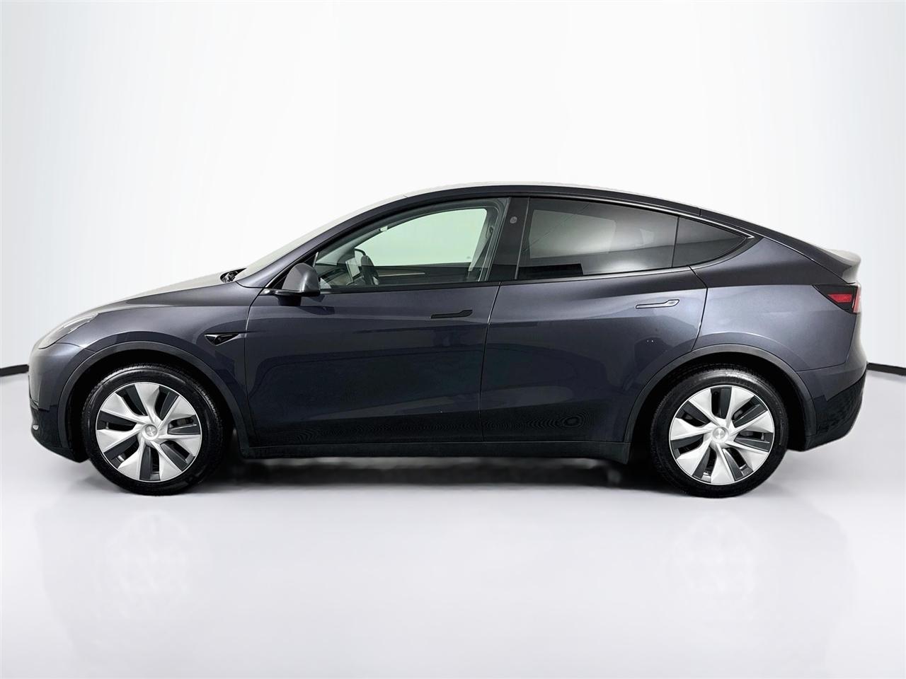 Tesla Model Y Long Range AWD 2024
