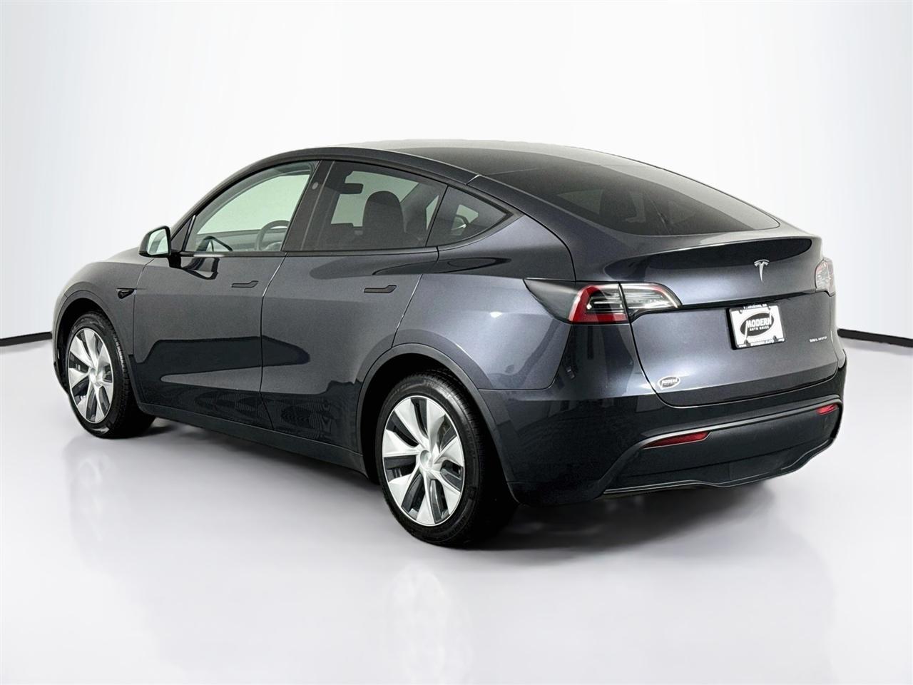 Tesla Model Y Long Range AWD 2024