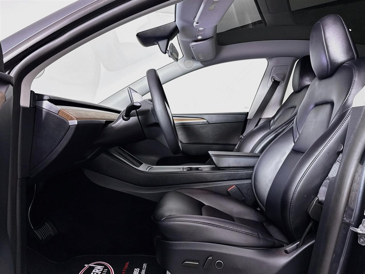 Tesla Model Y Long Range AWD 2024