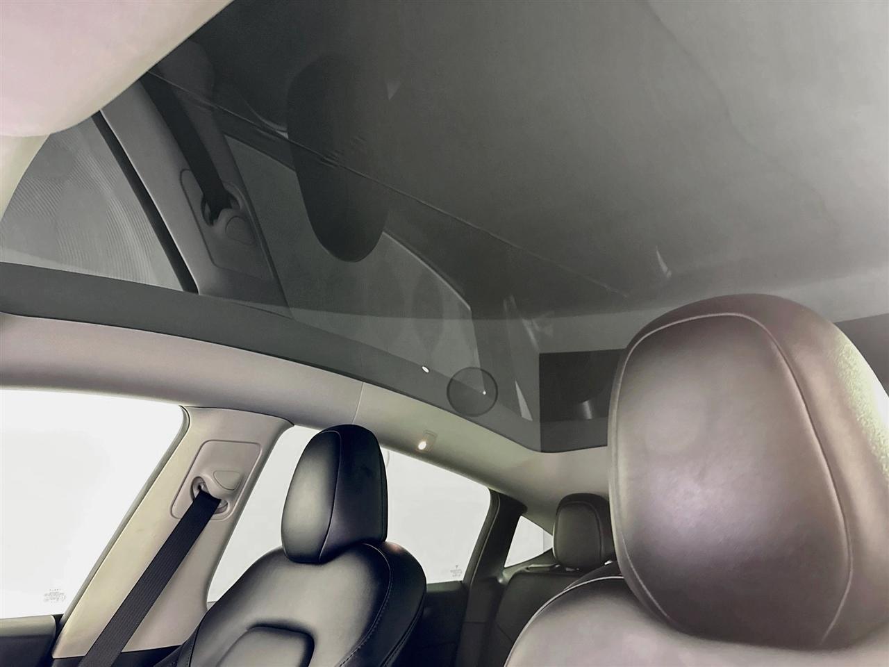Tesla Model Y Long Range AWD 2024