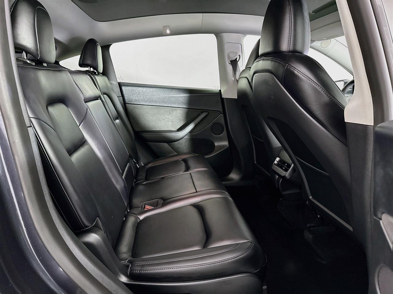 Tesla Model Y Long Range AWD 2024