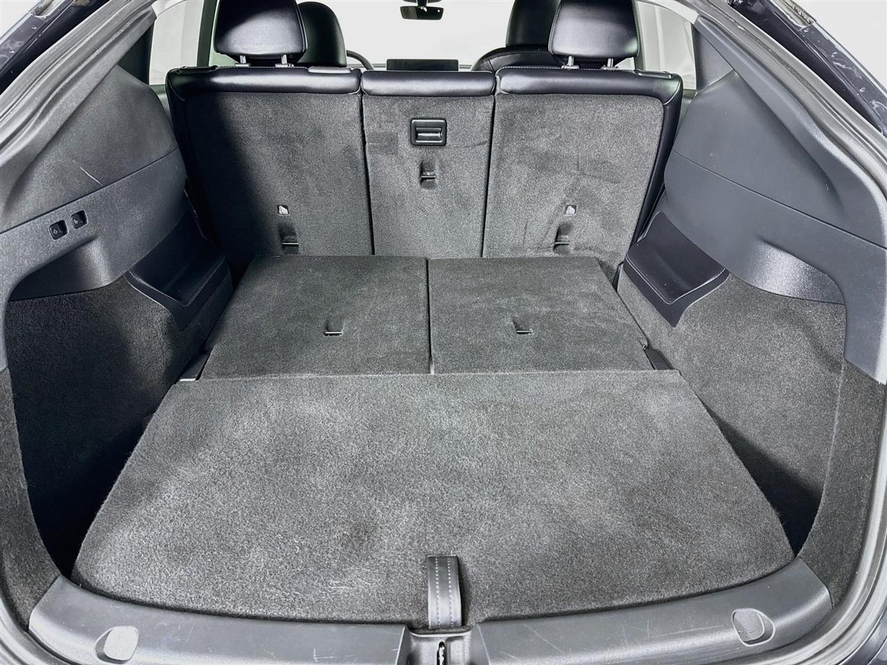 Tesla Model Y Long Range AWD 2024