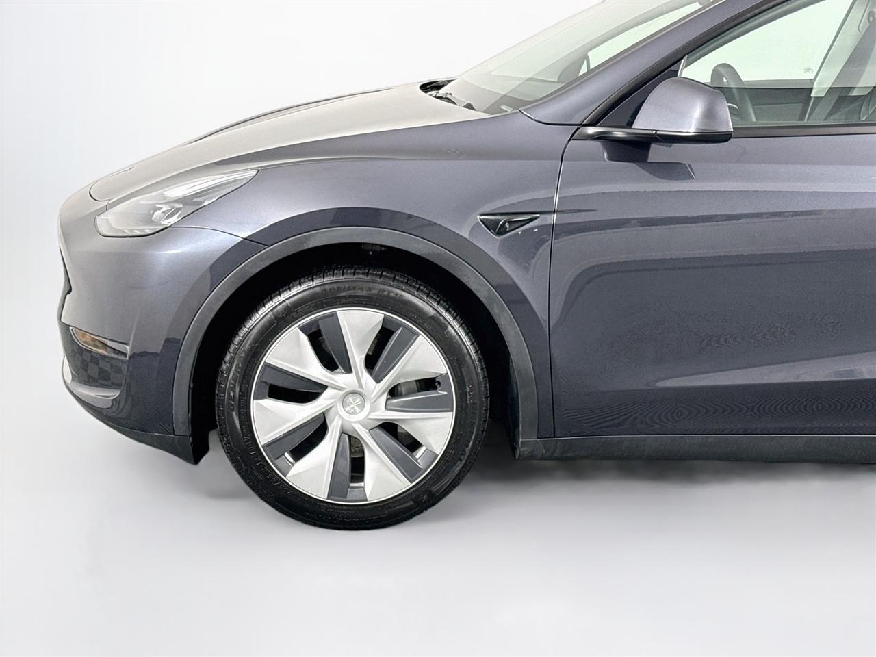 Tesla Model Y Long Range AWD 2024