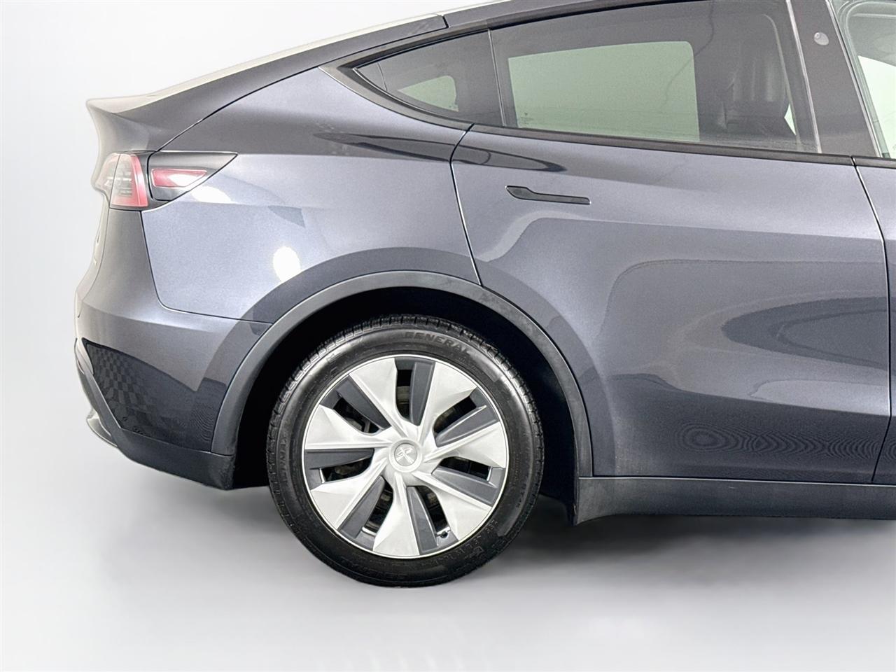 Tesla Model Y Long Range AWD 2024