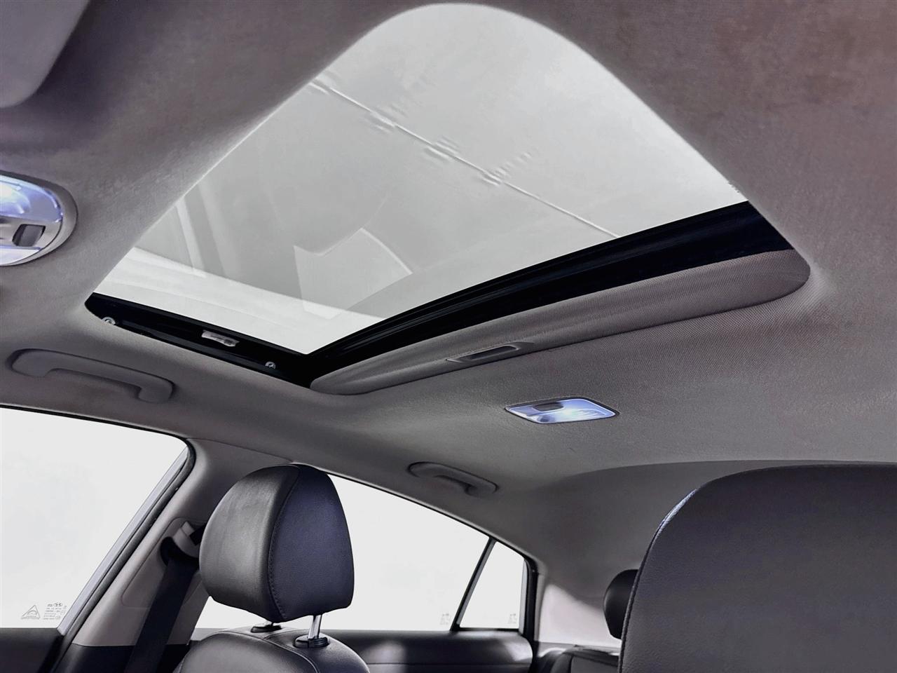 Hyundai Ioniq Electric Limited Hatchback 2021