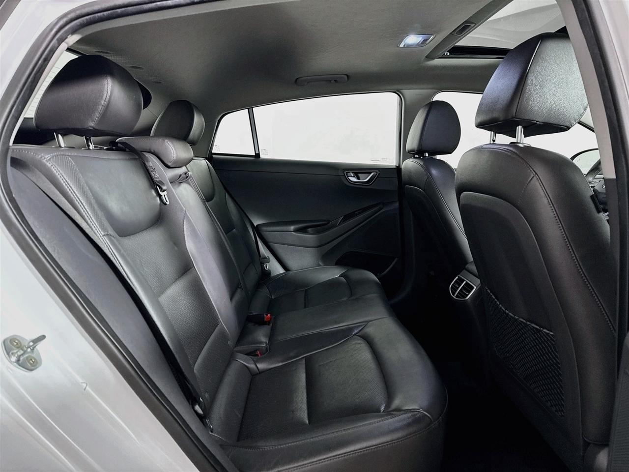 Hyundai Ioniq Electric Limited Hatchback 2021