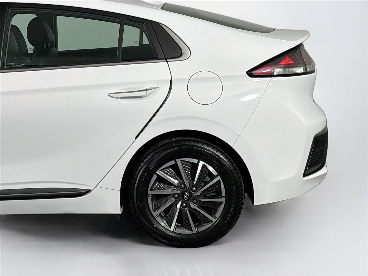 Hyundai Ioniq Electric Limited Hatchback 2021