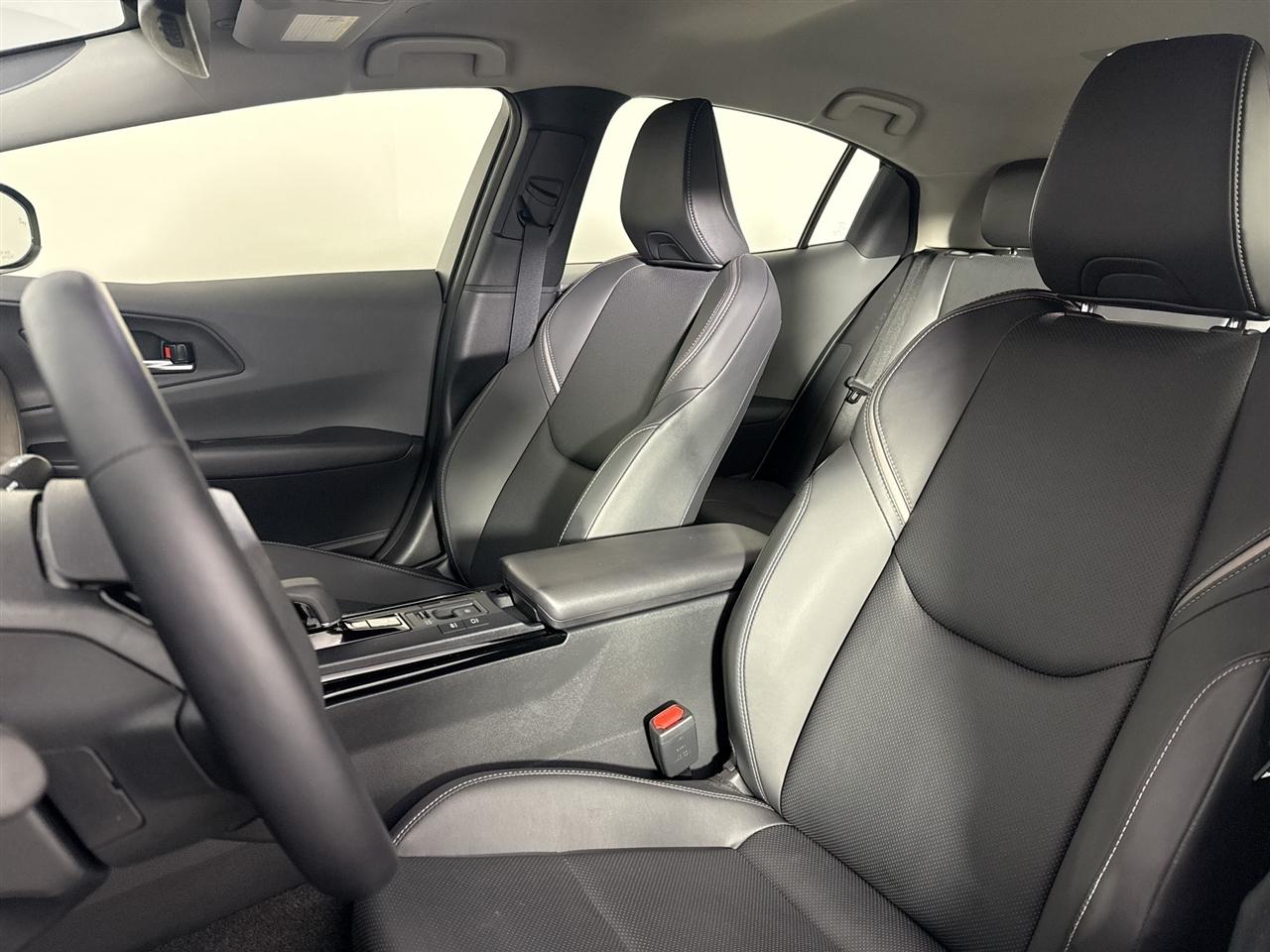 Toyota Prius Nightshade AWD (Natl) 2026