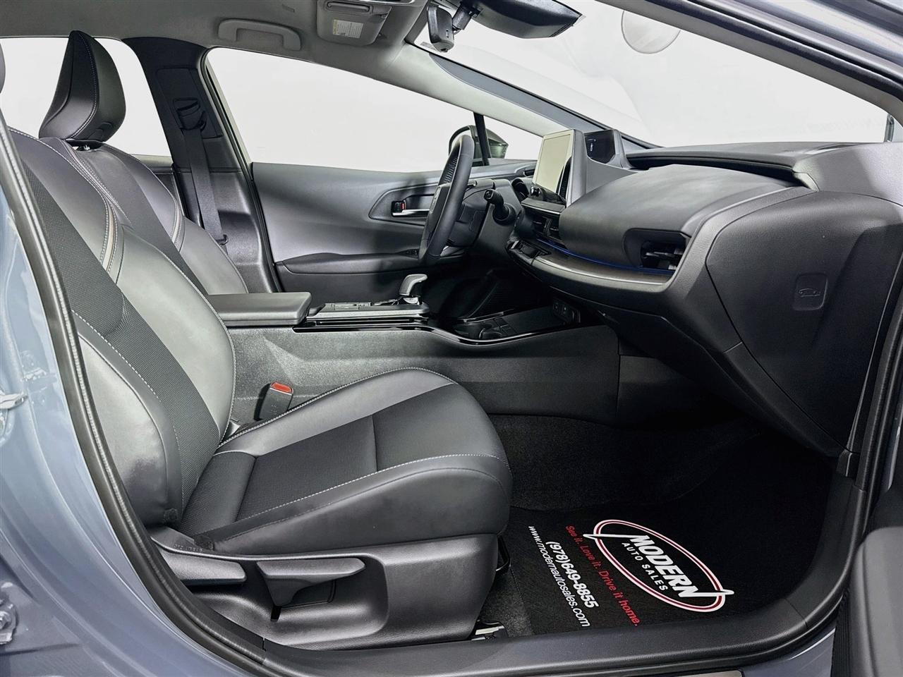 Toyota Prius Nightshade AWD (Natl) 2026
