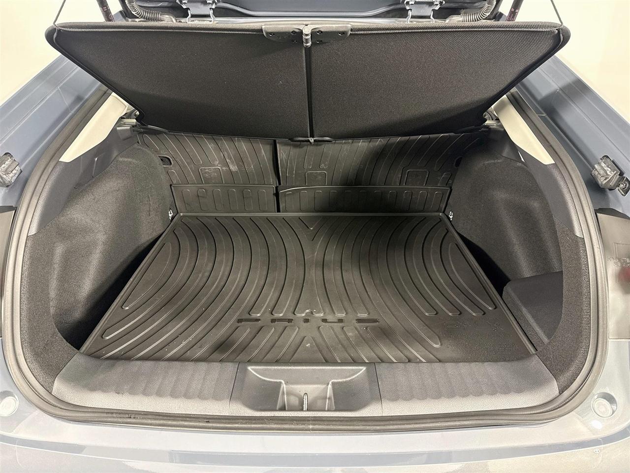 Toyota Prius Nightshade AWD (Natl) 2026