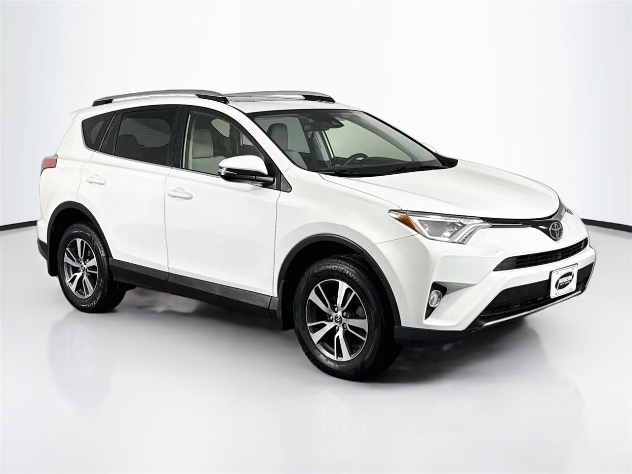 Toyota RAV4 Adventure AWD (Natl) 2018