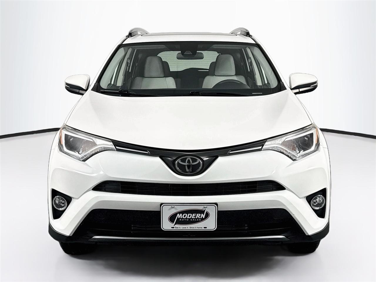 Toyota RAV4 Adventure AWD (Natl) 2018