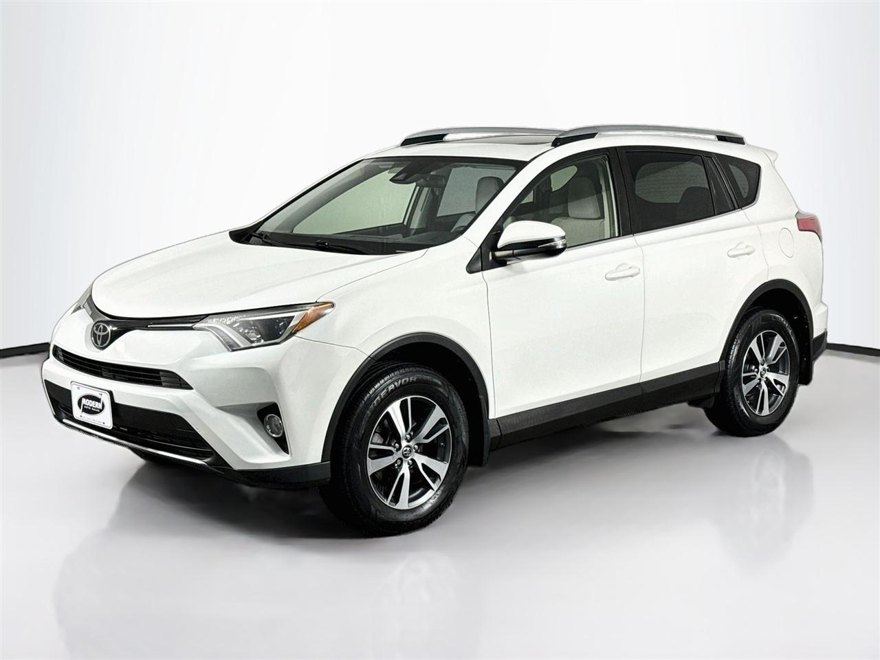 Toyota RAV4 Adventure AWD (Natl) 2018