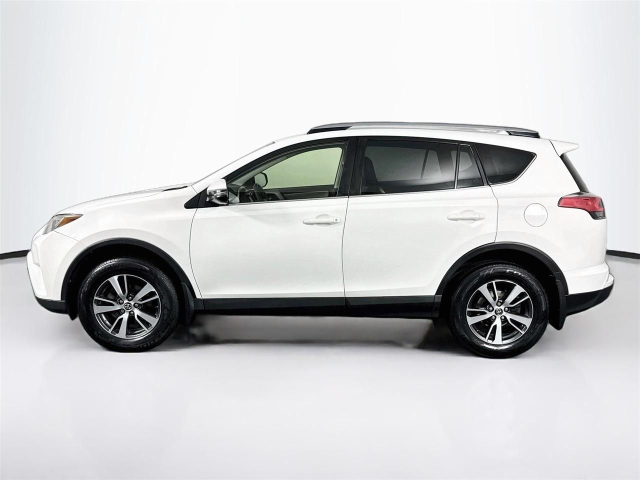 Toyota RAV4 Adventure AWD (Natl) 2018
