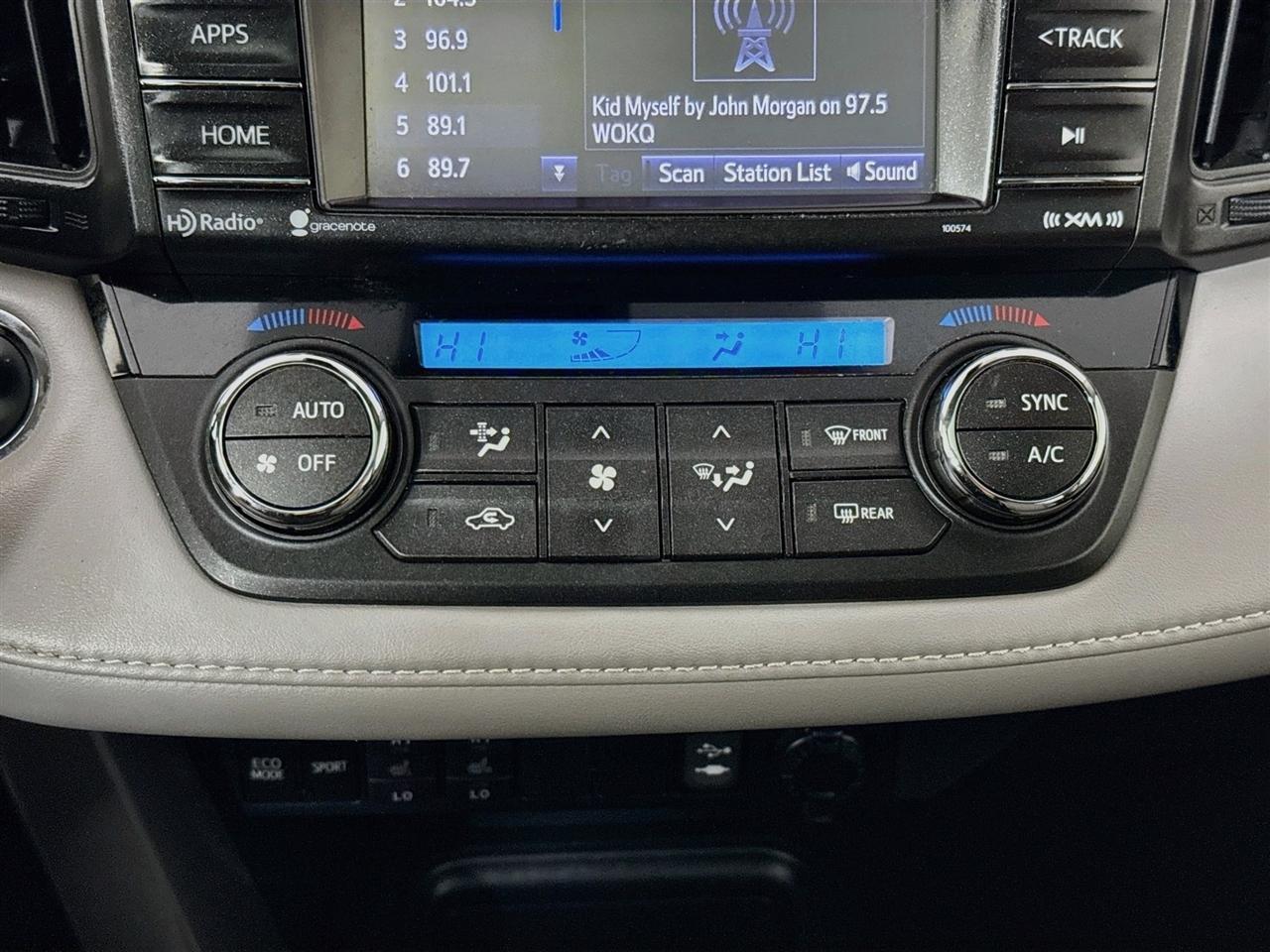 Toyota RAV4 Adventure AWD (Natl) 2018