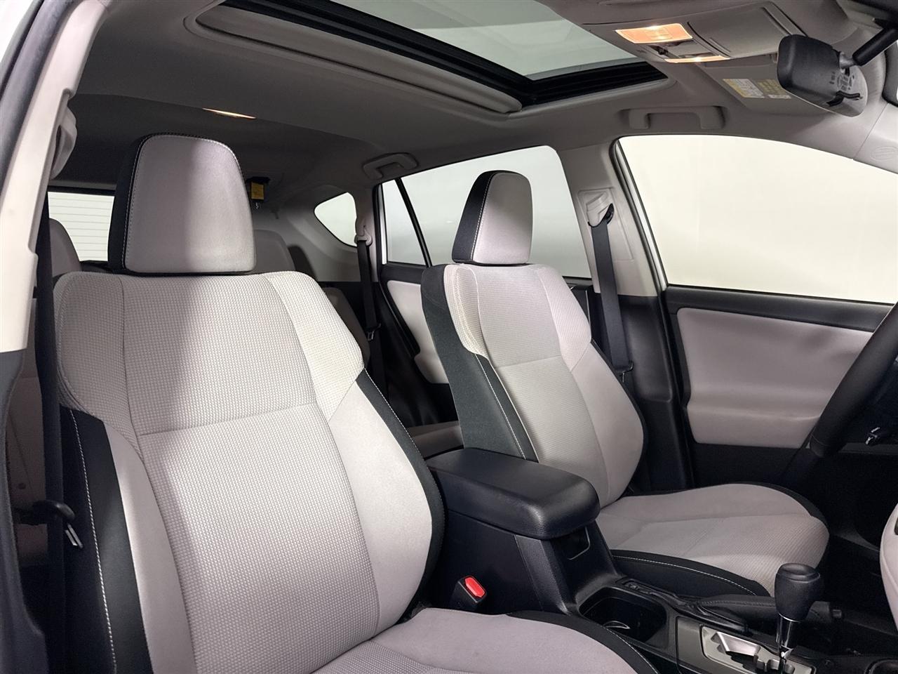 Toyota RAV4 Adventure AWD (Natl) 2018