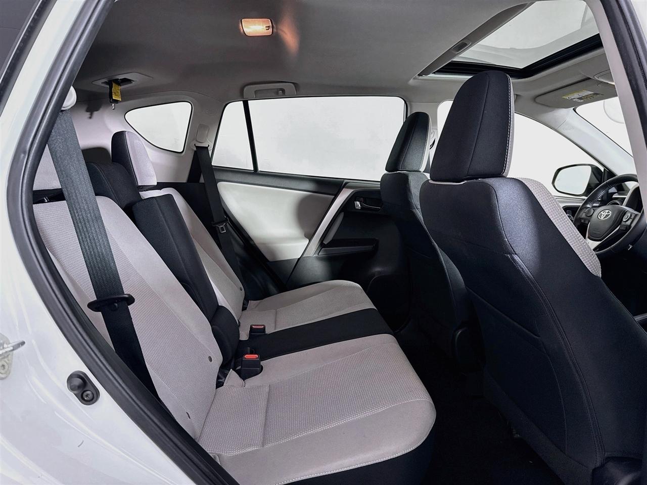 Toyota RAV4 Adventure AWD (Natl) 2018