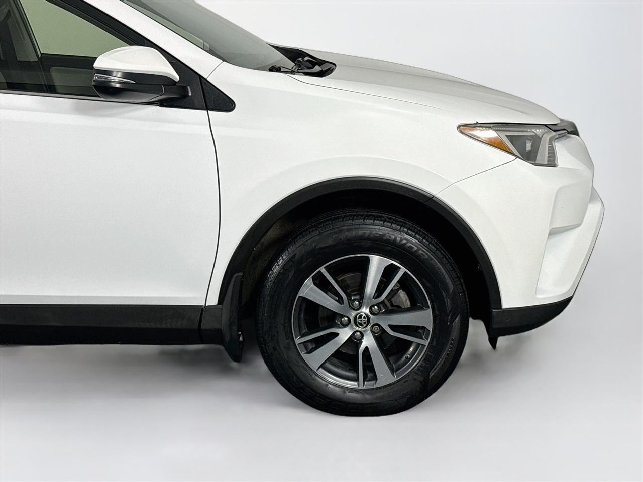 Toyota RAV4 Adventure AWD (Natl) 2018