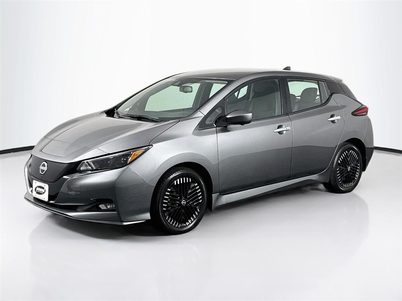 Nissan Leaf SV PLUS Hatchback 2024