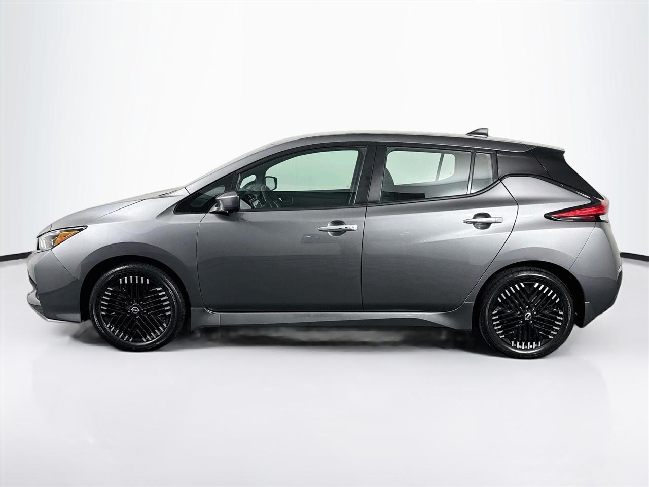 Nissan Leaf SV PLUS Hatchback 2024