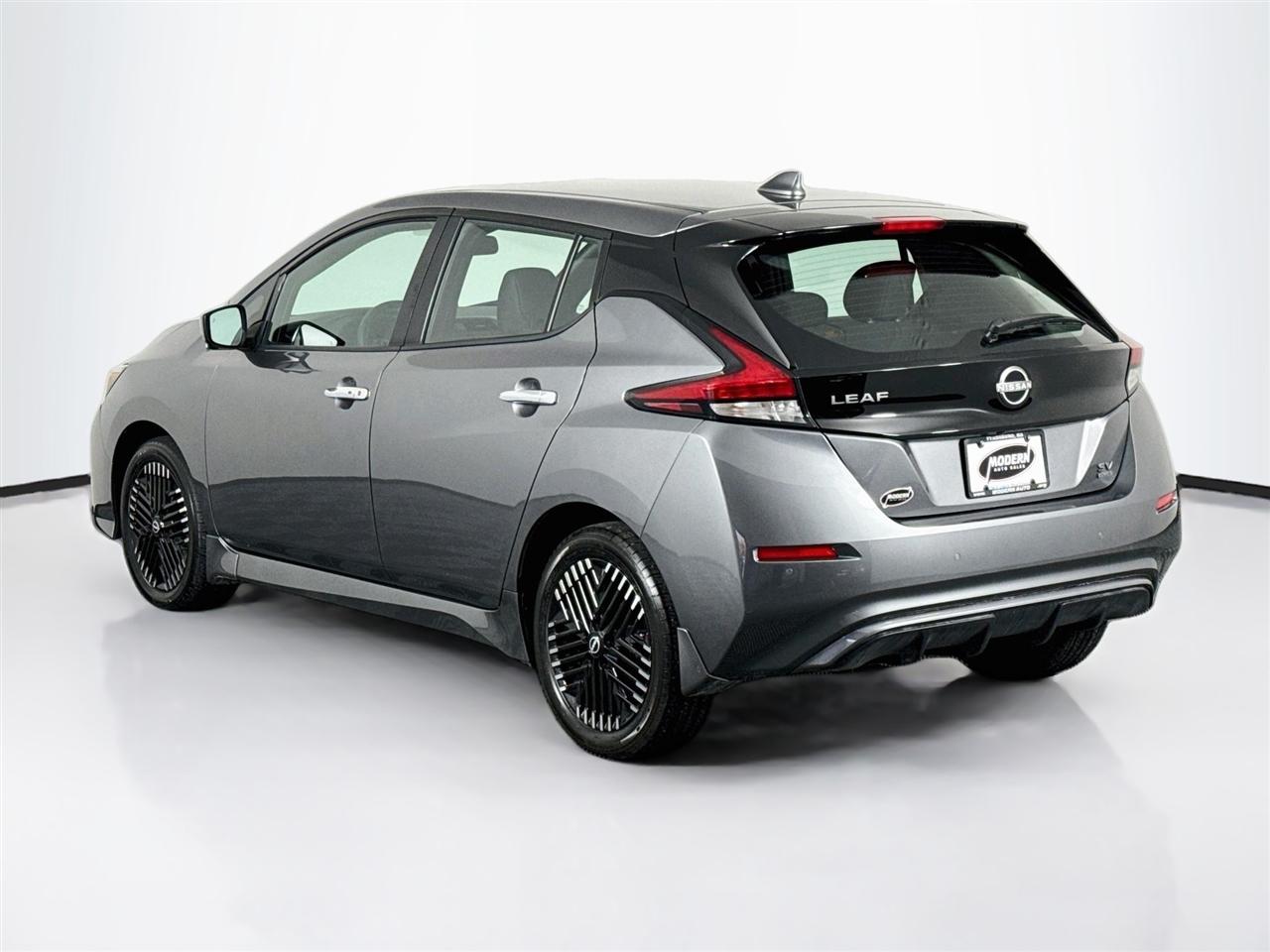 Nissan Leaf SV PLUS Hatchback 2024