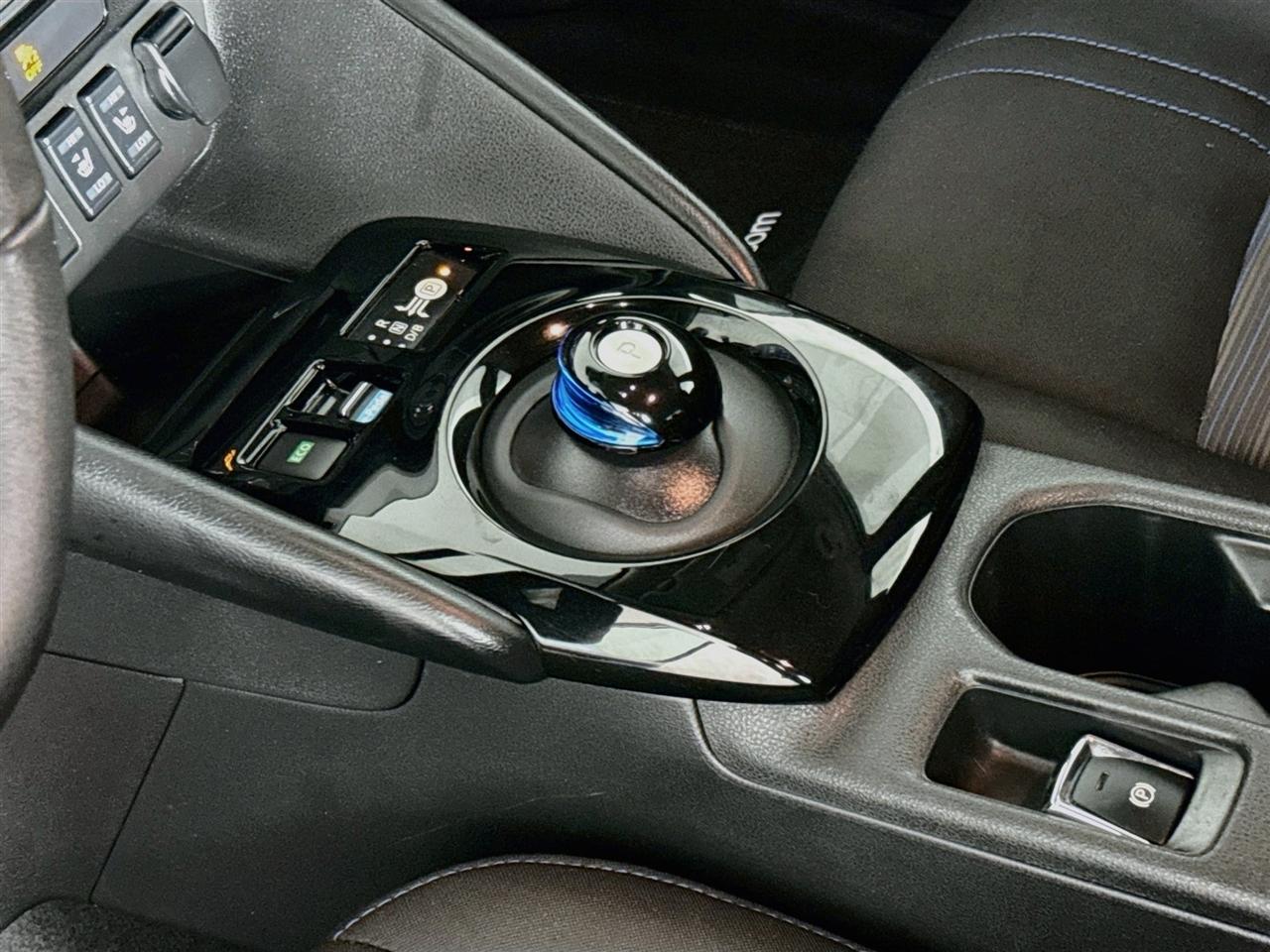 Nissan Leaf SV PLUS Hatchback 2024