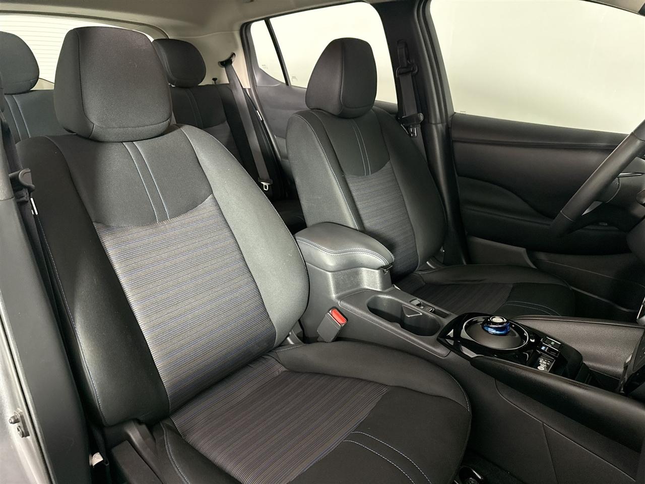 Nissan Leaf SV PLUS Hatchback 2024