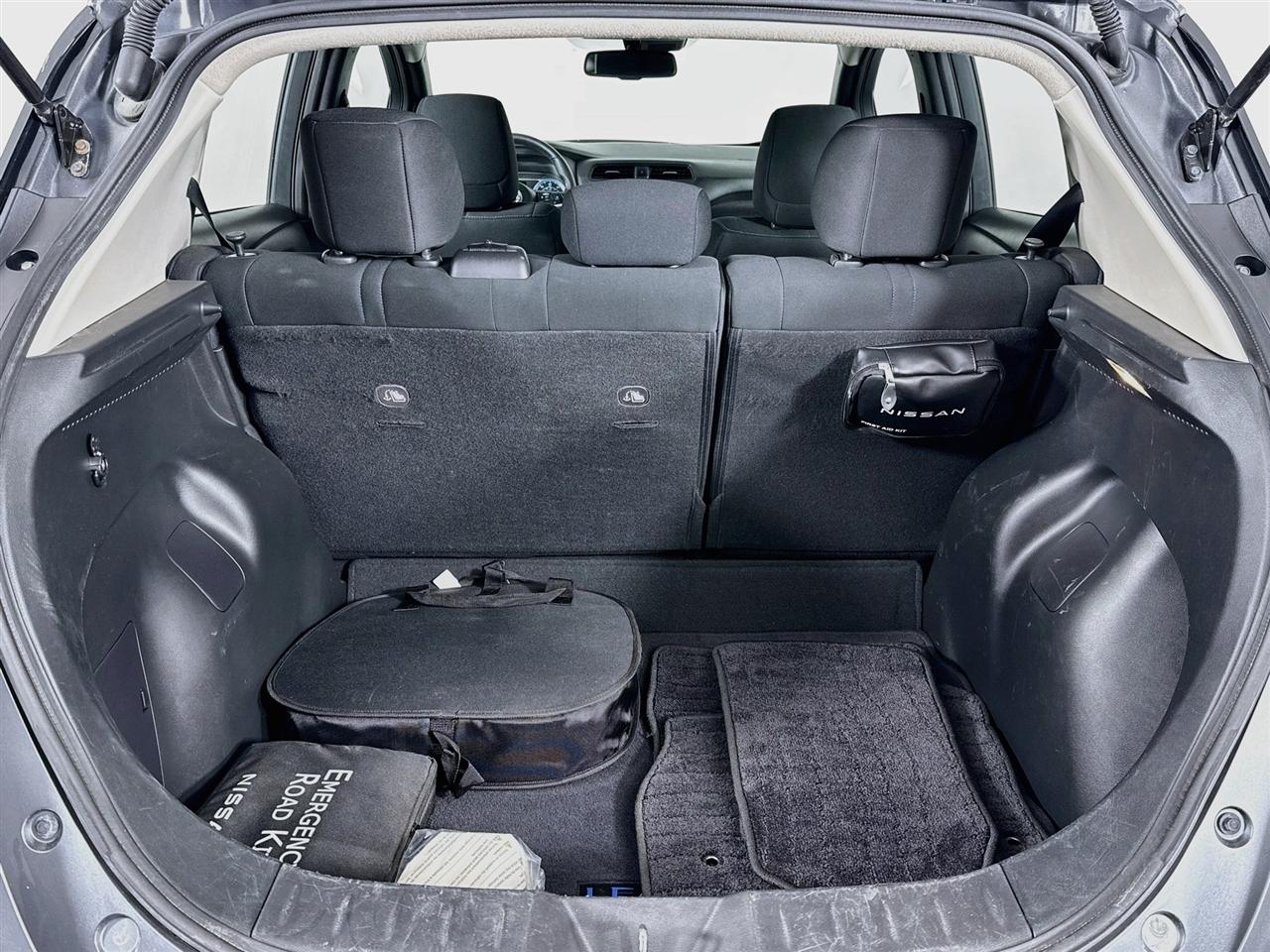 Nissan Leaf SV PLUS Hatchback 2024