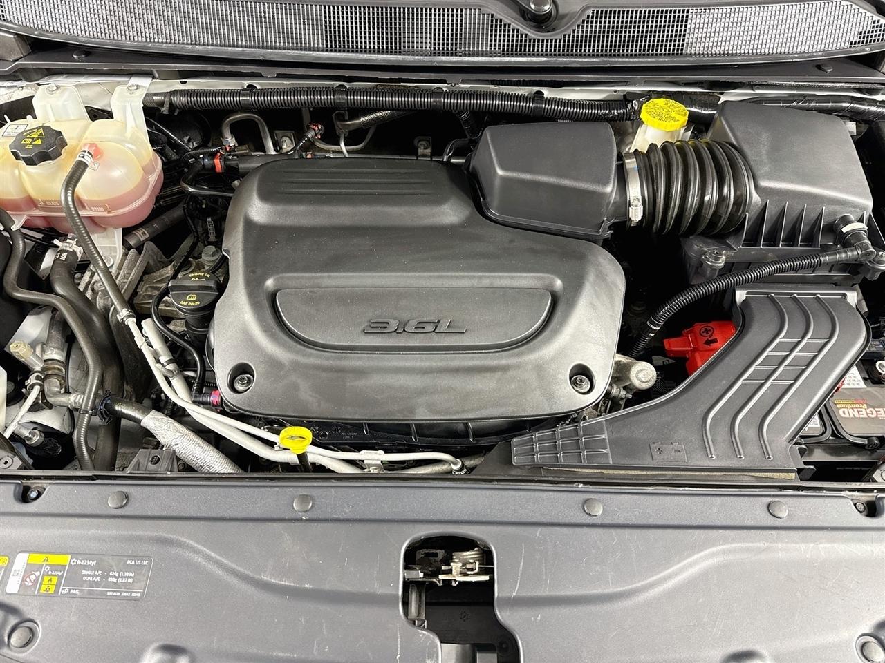 Chrysler Voyager LX FWD 2023